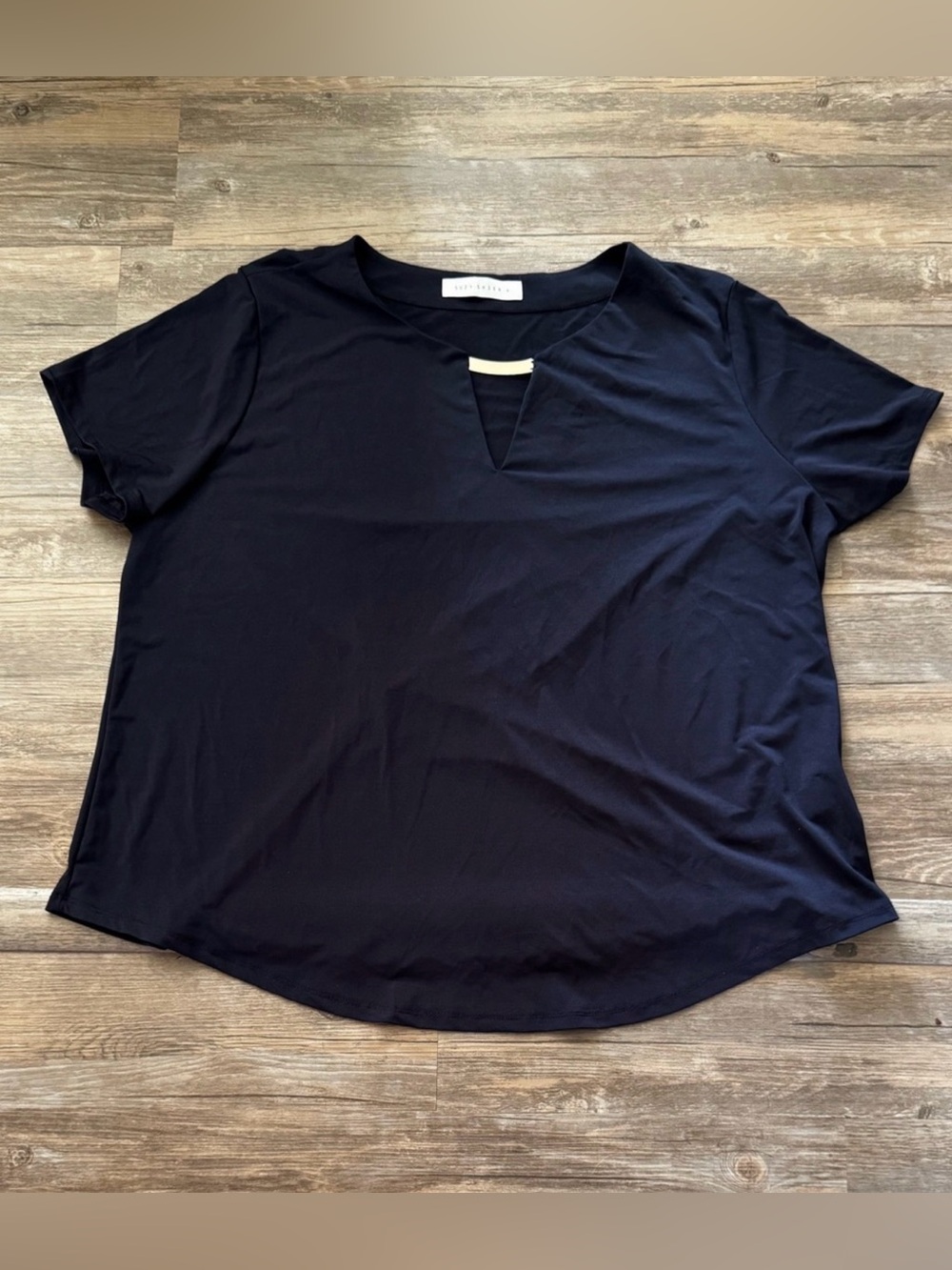 Suzy Shier Navy Blue T-shirt Plus Size 1X